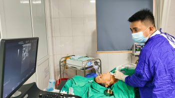 ĐỐT U TUYẾN GIÁP BẰNG VI SÓNG