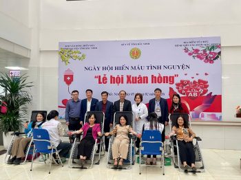 NGÀY HỘI HIẾN MẤU 